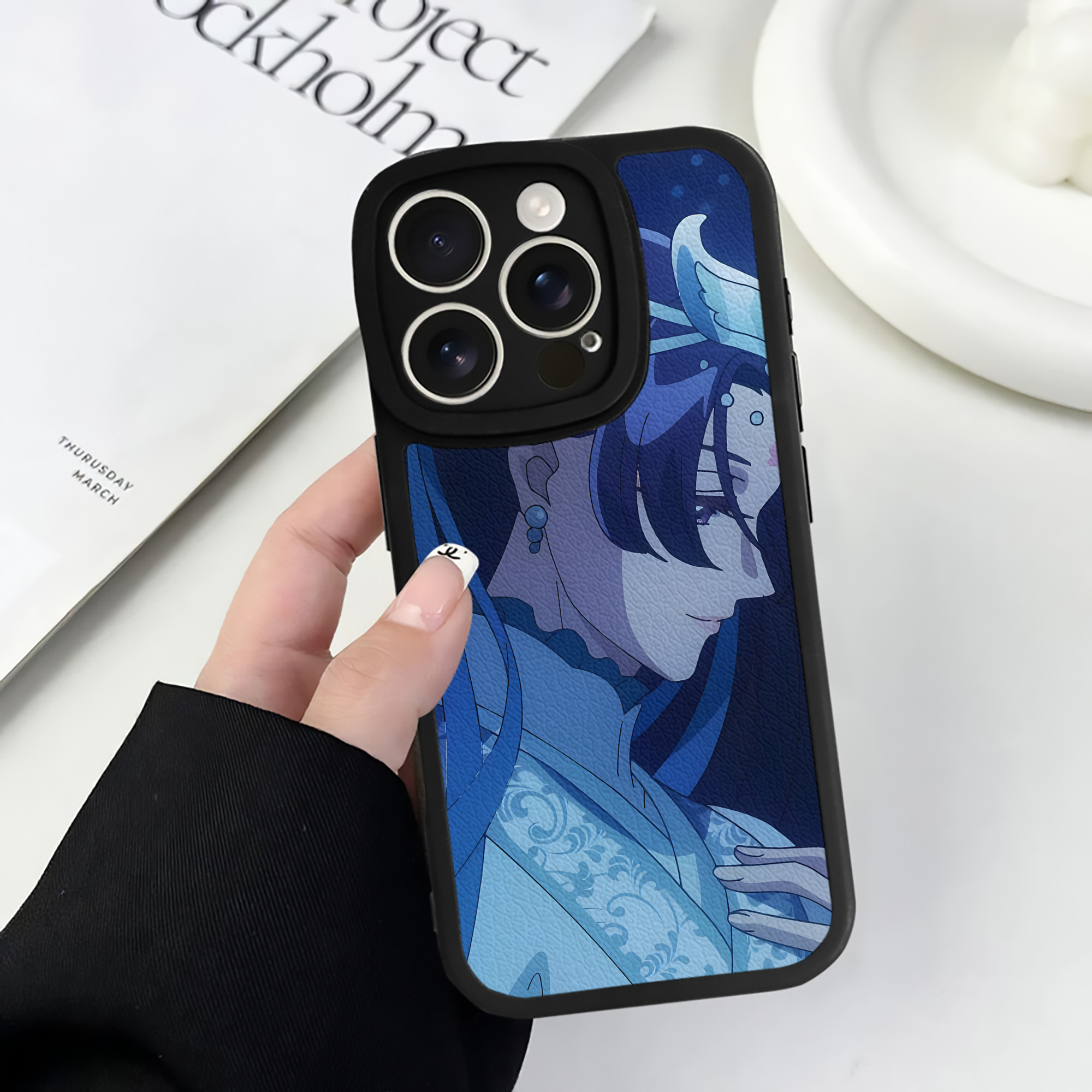 薬屋のひとりごと The Apothecary Diaries 【iPhone 16シリーズ対応】シリコンスマホケース（レザー調） 材質：シリコン